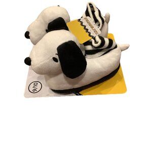 Peanuts Snoopy Size 9/10 Toddler Children’s Size Slippers. New With Tags.